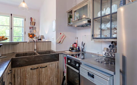 Les Jardins de Cabourg: Kitchen, Countertop, Kitchen Appliance, Major Appliance, Cabinetry, Interior Design, Kitchen Sink, Furniture, Home Appliance, Kitchen Stove