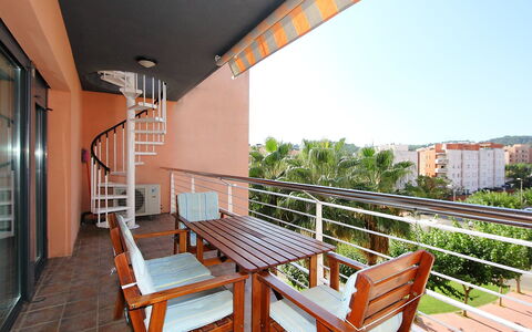 Tramuntana: Property, Real Estate, Building, House, Residential Area, Room, Home, Architecture, Roof, Balcony