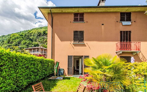 La Sostra: Residential Area, Home, Estate, Balcony, Fence, Villa