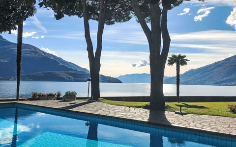 La Sostra: Residential Area, Home, Estate, Balcony, Fence, Villa