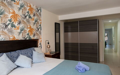 Carib Playa: Furniture, Interior Design, Floor, Flooring, Wood, Room, Bedroom, Bed, Textile, Ceiling