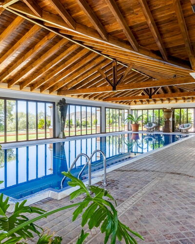 Serena Marbella: Swimming Pool, Resort, Chair, Leisure, Eco Hotel, Hotel, Leisure Centre, Shade, Estate, Villa