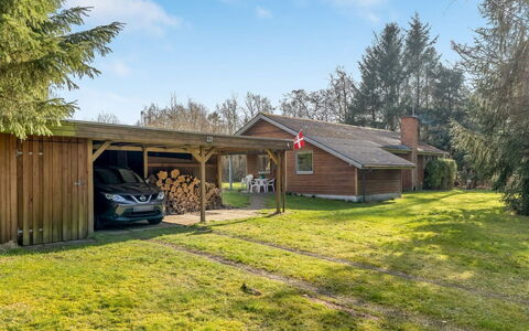 Franzisca - 200M to the Fjord: House, Roof, Home, Cottage, Shed, Garden Buildings, Siding, Yard, Log Cabin, Hut