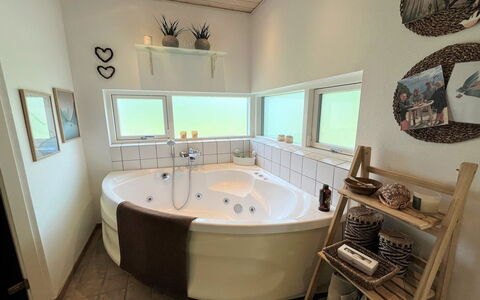 Sejer - 350M from the Sea: Interior Design, Flooring, Floor, Plumbing Fixture, Ceiling, Bathtub, Lighting, Room, Bathroom, Plumbing