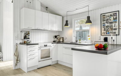 Annamie - 1.8Km from the Sea