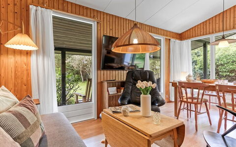 Rikkart - 400M from the Sea: Estate, Shade, Driveway, Farmhouse