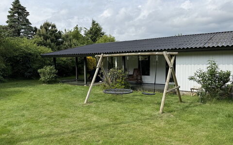 Rikkart - 400M from the Sea: Estate, Shade, Driveway, Farmhouse