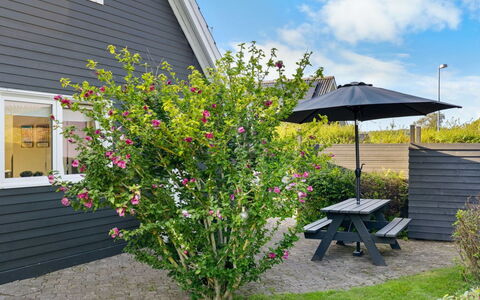 Begitte - 200M from the Sea: Blue, Shrub, Cottage, Groundcover, Garden, Estate, Shade, Landscaping, Farmhouse, Eco Hotel