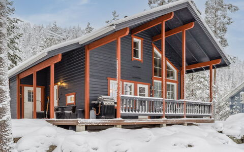 Blue Lake Villa: Bed, Furniture, Bedroom, Interior Design, Bedding, Bed Sheet, Flooring, Wood, Floor, Room