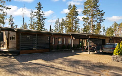 Villa Dalton: Wood, Porch, Furniture, Hardwood, Deck, Wood Flooring, Wood Stain, Plank, Outdoor Furniture, Mountain Range