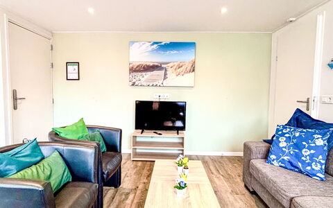 Accommodation:&nbsp;Beach House Westkapelle 105.2 300.7