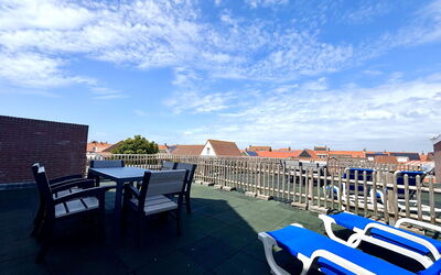 Accommodation:&nbsp;Beach House Westkapelle 107.5 300.2