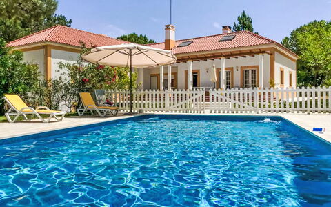 Ua 25- Pine Villa: Swimming Pool, Residential Area, Home, House, Estate, Porch, Resort, Eco Hotel, Hacienda, Villa