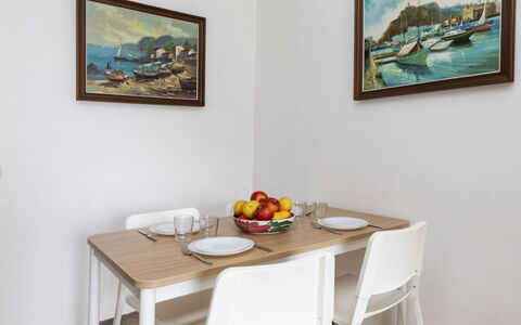 Olivier: Table, Picture Frame, Furniture, Property, Paint, Interior Design, Rectangle, Wood, Chair