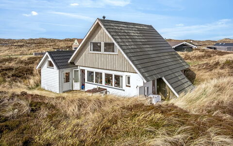 Wighlek - 800M from the Sea: Grass, Grassland, Land Lot, Cottage, Rural Area, Meadow, Garden Buildings, Garden, Shed