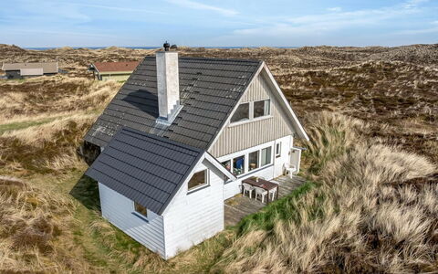 Wighlek - 800M from the Sea: Grass, Grassland, Land Lot, Cottage, Rural Area, Meadow, Garden Buildings, Garden, Shed