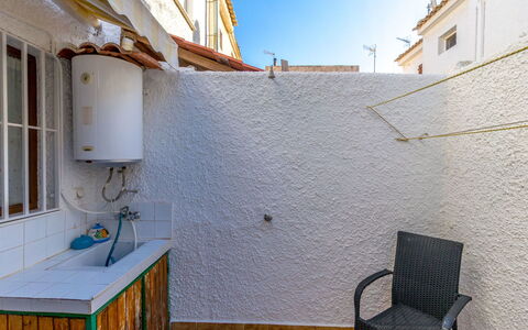 Carpa: Apartment, Chair, Balcony, Resort, Hotel, Bay, Kitchen & Dining Room Table, Outdoor Furniture, Resort Town