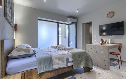 Pula Galižana 114: Apartment, Chair, Balcony, Resort, Hotel, Bay, Kitchen & Dining Room Table, Outdoor Furniture, Resort Town