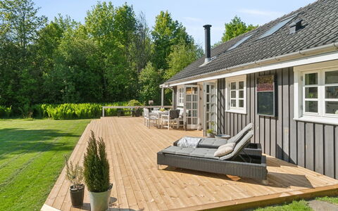 Veljan - 1.2Km from the Sea: Apartment, Condominium, Estate, Balcony, Villa, Hotel