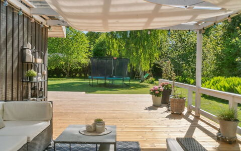 Veljan - 1.2Km from the Sea: Apartment, Condominium, Estate, Balcony, Villa, Hotel