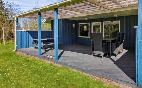 Alia - 30Km from the Sea: Estate, Shade, Driveway, Farmhouse