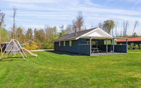 Alia - 30Km from the Sea: Estate, Shade, Driveway, Farmhouse