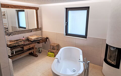 Villa Techelsberg: Flooring, Interior Design, Plumbing Fixture, Floor, Plumbing, Home, Bathtub, Tap, Room, Tile