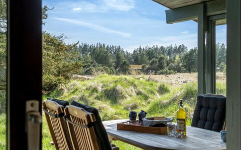 Markvor - 700M from the Sea: Estate, Shade, Driveway, Farmhouse