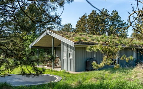 Markvor - 700M from the Sea: Estate, Shade, Driveway, Farmhouse