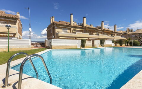 Torredembarra 403: Swimming Pool, Estate, Shade, Villa, Mansion, Courtyard, Hotel