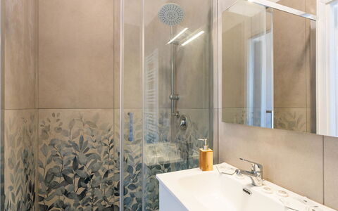 Sanremo 717: Bathroom, Flooring, Plumbing Fixture, Interior Design, Floor, Tile, Plumbing, Tap, Bathroom Cabinet, Room