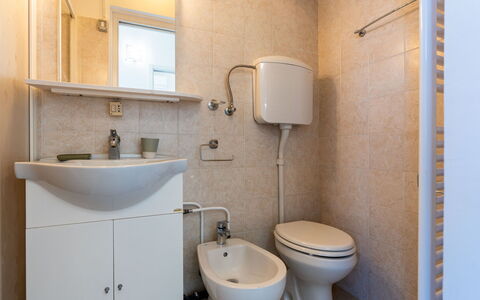 Sanremo 717: Bathroom, Plumbing Fixture, Bathroom Sink, Sink, Flooring, Floor, Toilet, Interior Design, Toilet Seat, Tap