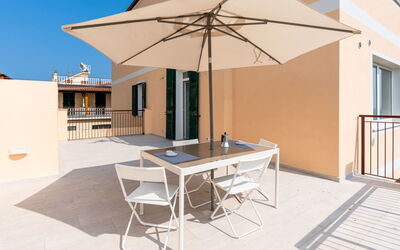 Accommodation:&nbsp;Galatea 717.3