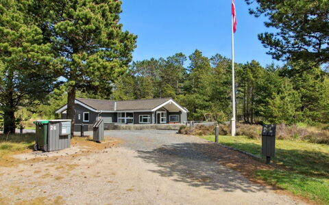 Kiowa - 4Km from the Sea: Tree, Home, House, Cottage, Roof, Land Lot, Estate, Driveway, Shade, Siding