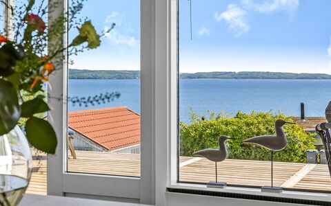 Tobias - 45M to the Fjord: Flowerpot, Sea, Glass, Coast, Shade, Outdoor Furniture, Ocean, Eco Hotel, Houseplant, Balcony