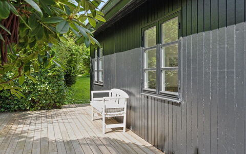 Vilppu - 800M from the Sea: Grass, Grassland, Land Lot, Cottage, Rural Area, Meadow, Garden Buildings, Garden, Shed
