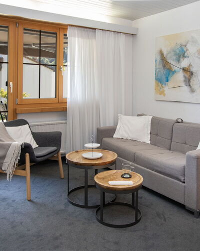 La Siala Apt.30 100.4