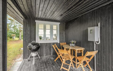 Githe - from the Sea: Grass, Grassland, Land Lot, Cottage, Rural Area, Meadow, Garden Buildings, Garden, Shed