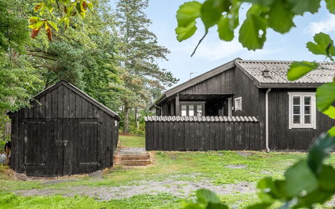 Githe - from the Sea: Grass, Grassland, Land Lot, Cottage, Rural Area, Meadow, Garden Buildings, Garden, Shed