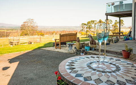 Crofters View: Shrub, Residential Area, Home, Estate, Garden, Lawn, Landscaping, Yard, Mansion, Villa