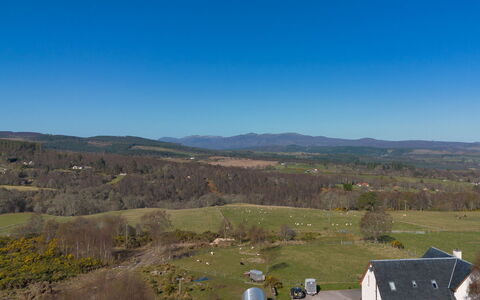 Crofters View: Shrub, Residential Area, Home, Estate, Garden, Lawn, Landscaping, Yard, Mansion, Villa
