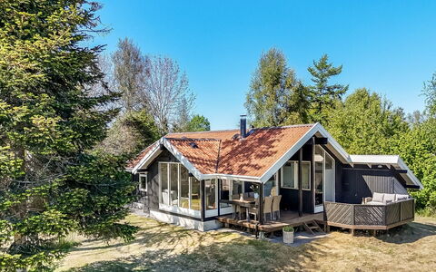 Ama - 250M from the Sea: Wood, Home, Porch, Deck, Hardwood, Roof, Wood Stain, Wood Flooring, Eco Hotel