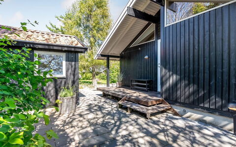 Ama - 250M from the Sea: Wood, Home, Porch, Deck, Hardwood, Roof, Wood Stain, Wood Flooring, Eco Hotel