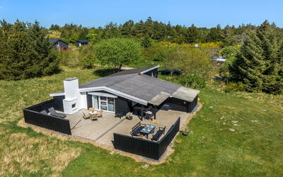 Rieke - 2Km from the Sea