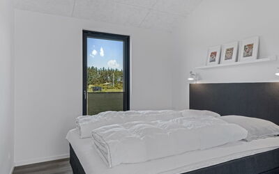 Petri - 1Km from the Sea
