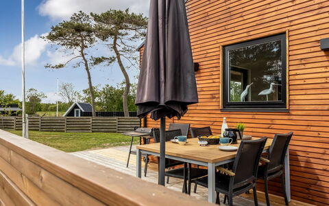 Jerrik - 200M from the Sea: Wood, Home, Porch, Deck, Hardwood, Roof, Wood Stain, Wood Flooring, Eco Hotel