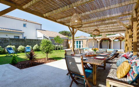 Pornic 648: Shade, Cottage, Yard, Backyard, Garden, Estate, Garden Buildings, Outdoor Structure
