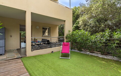 Clos Vignola: Apartment, Ocean