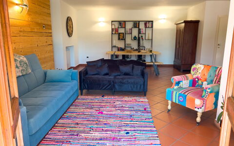 Casa Delle Chicche - Imperia: Furniture, Interior Design, Flooring, Floor, Couch, Wood, Living Room, Room, Textile, Lighting