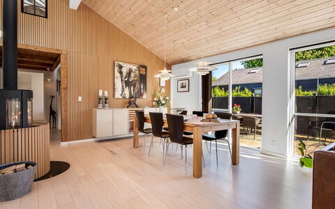 Shania - 300M from the Sea: Grass, Grassland, Land Lot, Cottage, Rural Area, Meadow, Garden Buildings, Garden, Shed